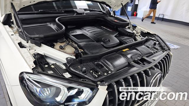 Mercedes-Benz GLE-Class 2023 — photo 6