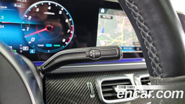Mercedes-Benz GLE-Class 2023 — photo 12