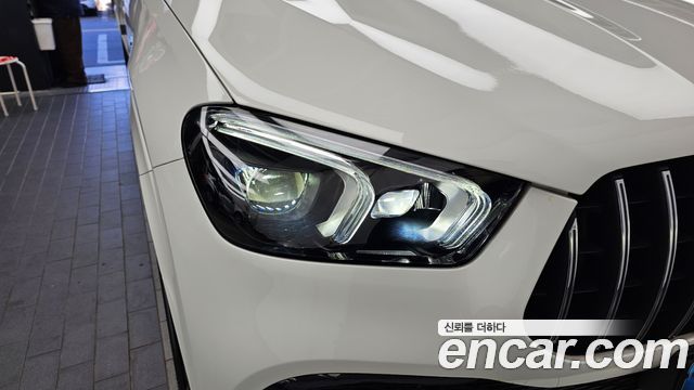 Mercedes-Benz GLE-Class 2023 — photo 8