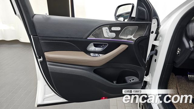 Mercedes-Benz GLE-Class 2023 — photo 14