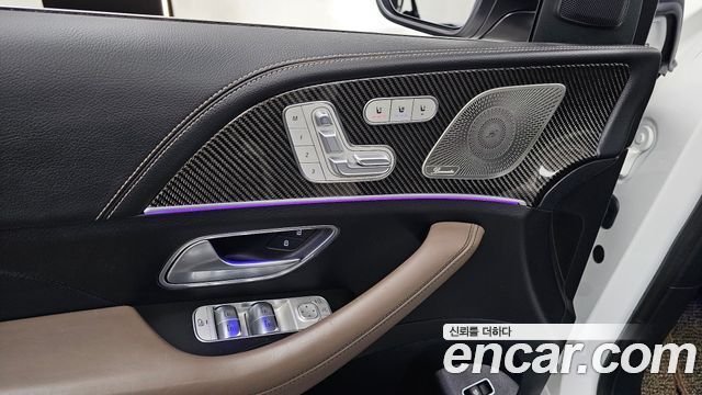 Mercedes-Benz GLE-Class 2023 — photo 37