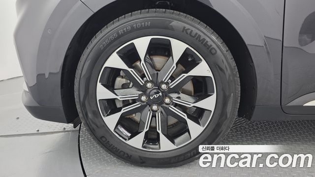 Kia Canival 2022 — photo 5
