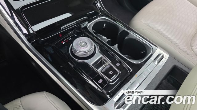 Kia Canival 2022 — photo 9