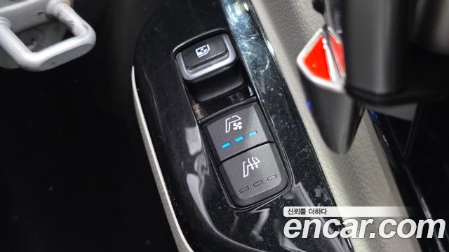 Kia Canival 2022 — photo 17
