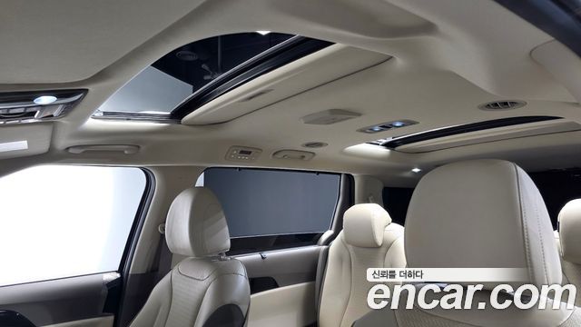 Kia Canival 2025 — photo 22