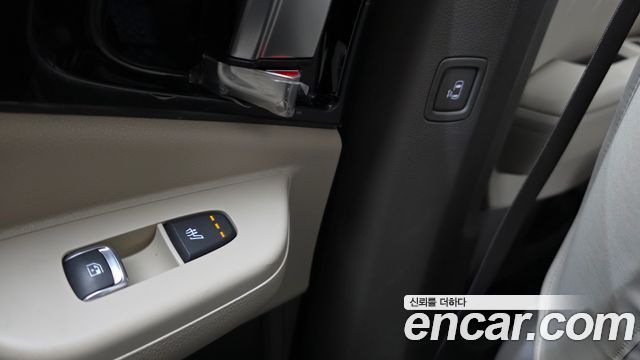 Kia Canival 2025 — photo 29