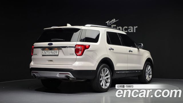 Ford Explorer 2017 — photo 2