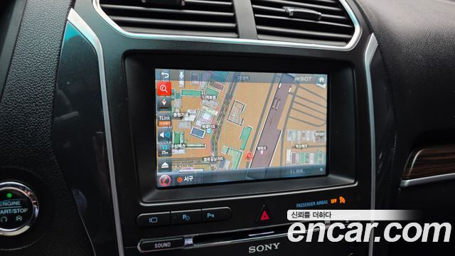 Ford Explorer 2017 — photo 20