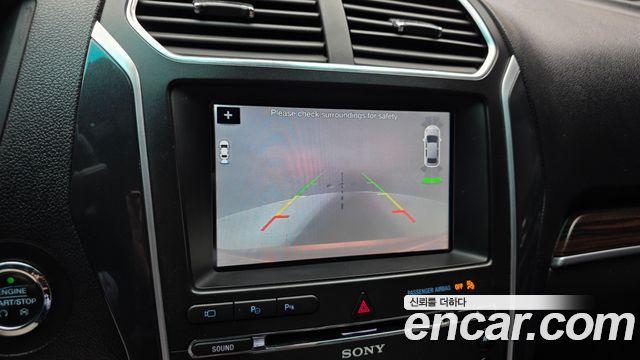Ford Explorer 2017 — photo 21