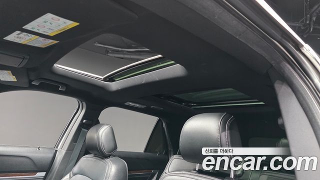 Ford Explorer 2017 — photo 25