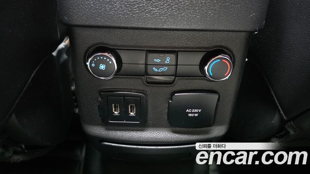 Ford Explorer 2017 — photo 29
