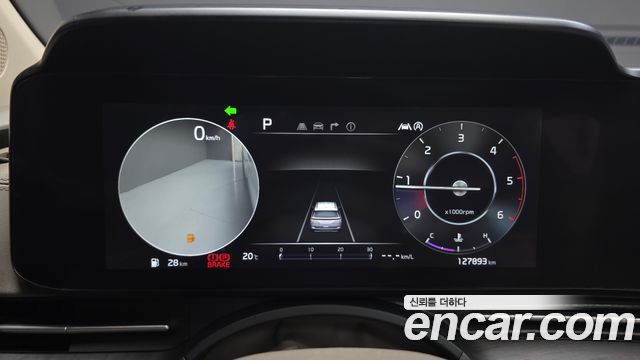 Kia Canival 2023 — photo 8