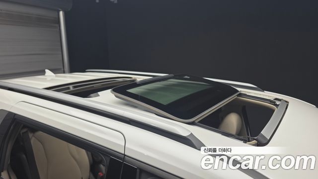 Kia Canival 2023 — photo 18