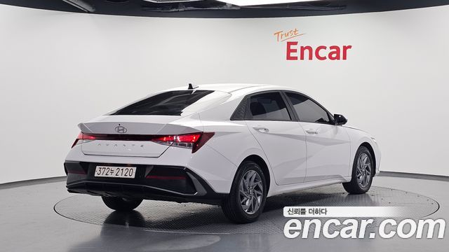 Hyundai AVANTE 2024 — photo 2