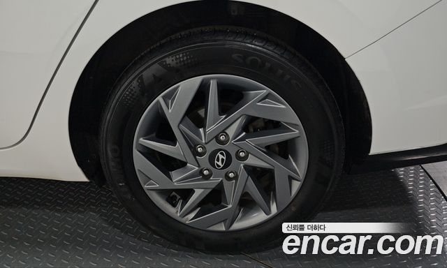 Hyundai AVANTE 2024 — photo 7