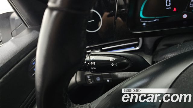 Hyundai AVANTE 2024 — photo 31