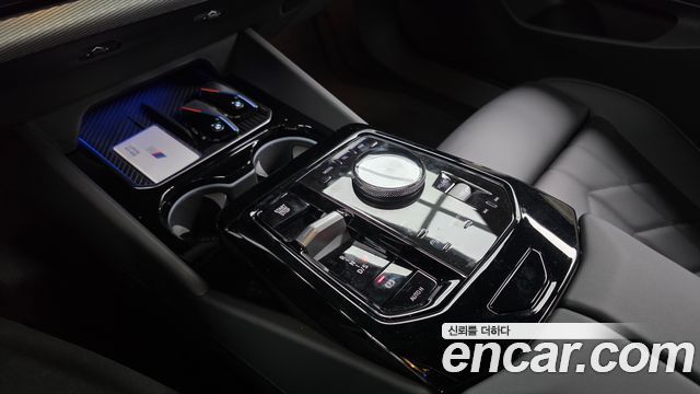 BMW 5-Series 2024 — photo 12