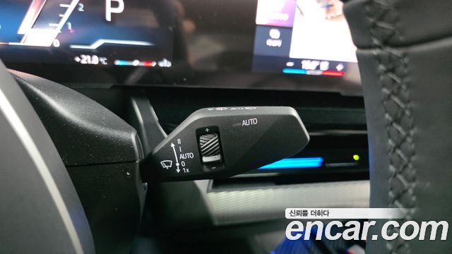 BMW 5-Series 2024 — photo 26