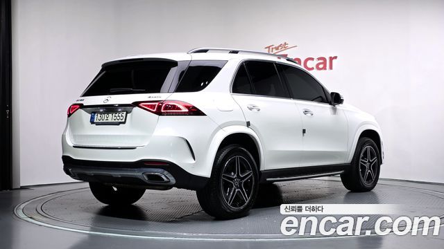Mercedes-Benz GLE-Class 2020 — photo 2