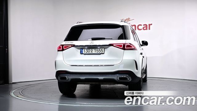 Mercedes-Benz GLE-Class 2020 — photo 4