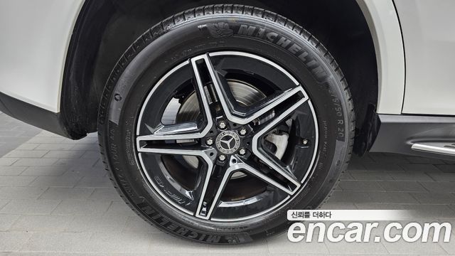 Mercedes-Benz GLE-Class 2020 — photo 5