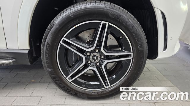 Mercedes-Benz GLE-Class 2020 — photo 7