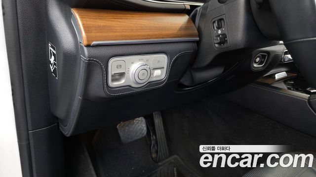 Mercedes-Benz GLE-Class 2020 — photo 27