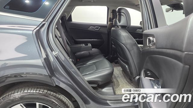 Kia Sportage 2022 — photo 17