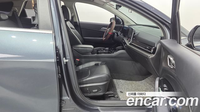 Kia Sportage 2022 — photo 16