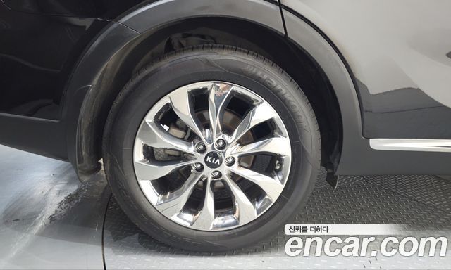 Kia Sorento 2018 — photo 5