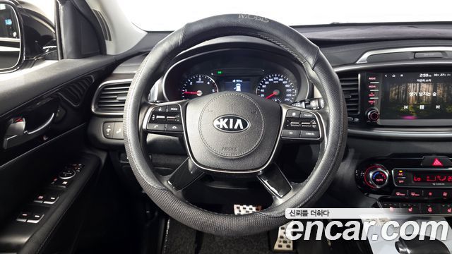 Kia Sorento 2018 — photo 20