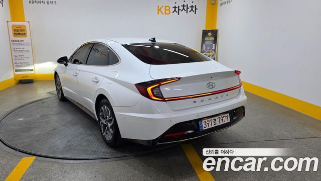 Hyundai Sonata 2022 — photo 2
