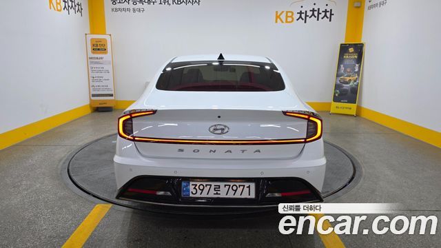 Hyundai Sonata 2022 — photo 4