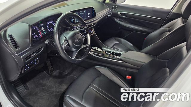 Hyundai Sonata 2022 — photo 11