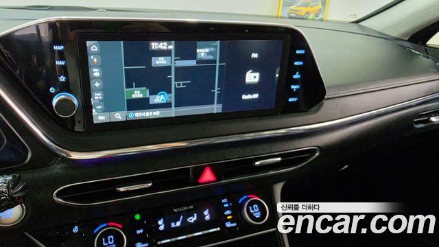 Hyundai Sonata 2022 — photo 13