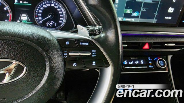Hyundai Sonata 2022 — photo 17
