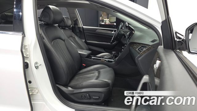 Hyundai Sonata 2016 — photo 17