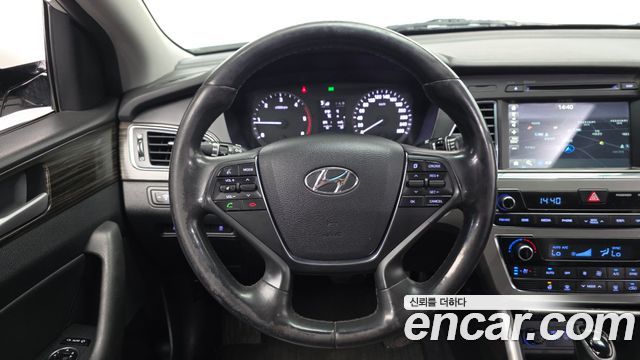Hyundai Sonata 2016 — photo 19
