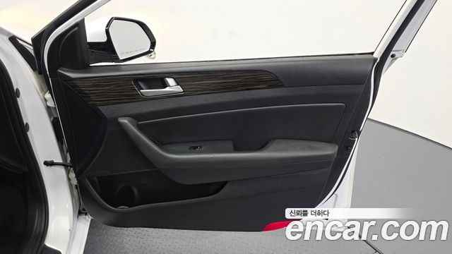 Hyundai Sonata 2016 — photo 14