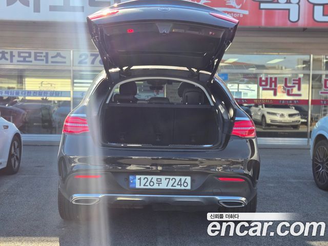 Mercedes-Benz GLE-Class 2018 — photo 4