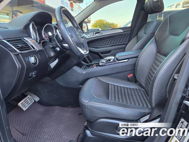 Mercedes-Benz GLE-Class 2018 — photo 8