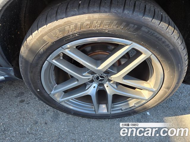 Mercedes-Benz GLE-Class 2018 — photo 20