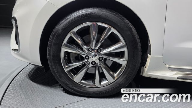 Kia Canival 2019 — photo 5
