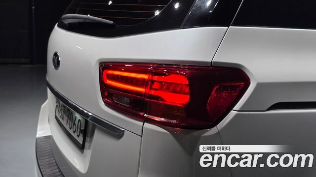 Kia Canival 2019 — photo 9