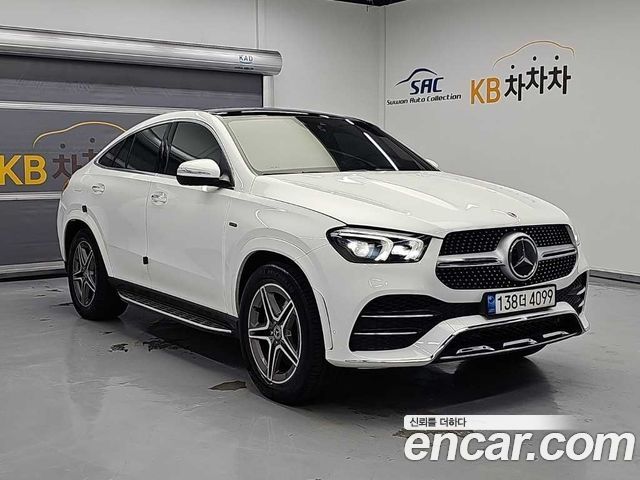 Mercedes-Benz GLE-Class 2021 — photo 4