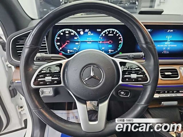 Mercedes-Benz GLE-Class 2021 — photo 9