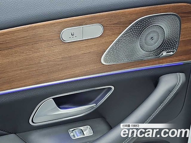 Mercedes-Benz GLE-Class 2021 — photo 13