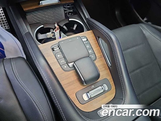 Mercedes-Benz GLE-Class 2021 — photo 17