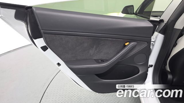 Tesla Model 3 2022 — photo 15