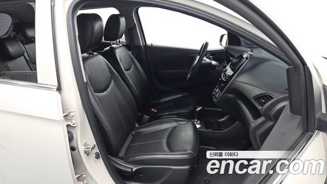 Chevrolet Korea Spark 2018 — photo 16